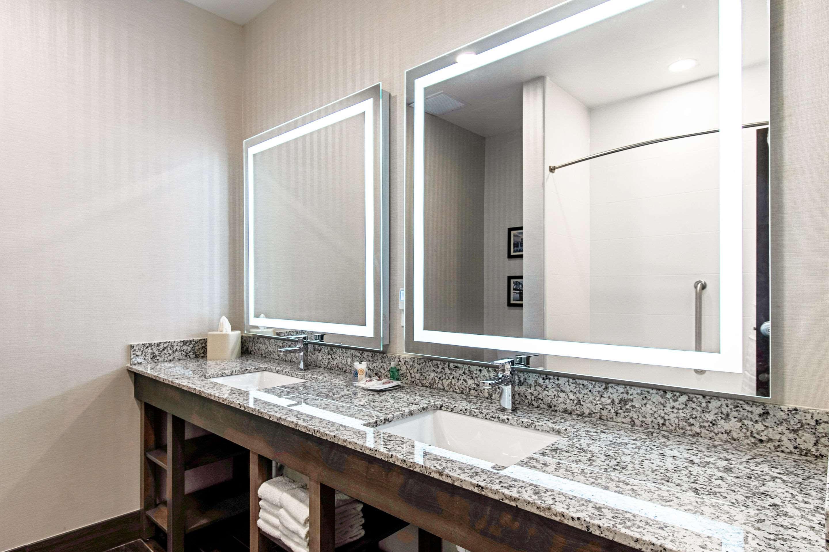 Comfort Suites Grove City - Columbus South Экстерьер фото